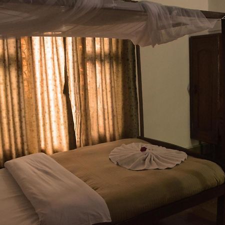 River View Jungle Camp Sauraha Zimmer foto